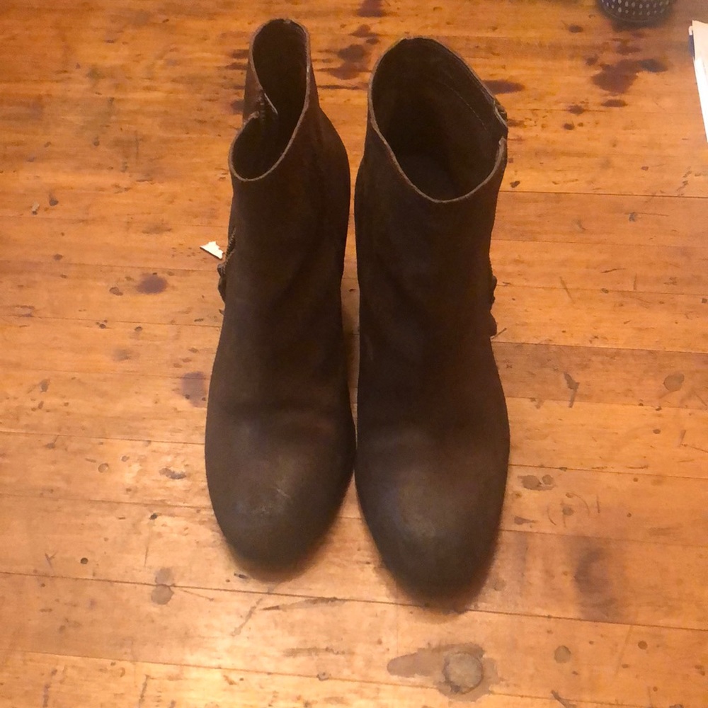 Boots - Picture 3 of 3